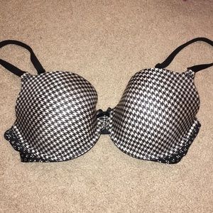 Victoria’s Secret Demi Bra